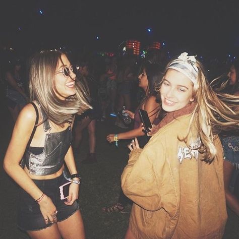 Rave Photography, Holiday Editorial, Platonic Soulmates, Simi Haze, Hailey Rhode Baldwin, Coachella 2016, Group Aesthetic, Jenner Photos, Block Painting