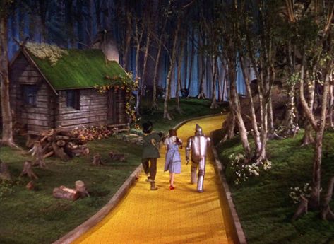 The Wizard of Oz (1939 film) Wizard Of Oz Film, Wizard Of Oz Pictures, Matte Paintings, 1960s Movies, Wizard Of Oz Movie, Wizard Of Oz 1939, Alice In Wonderland Drawings, American Flag Wallpaper, Adventure Family