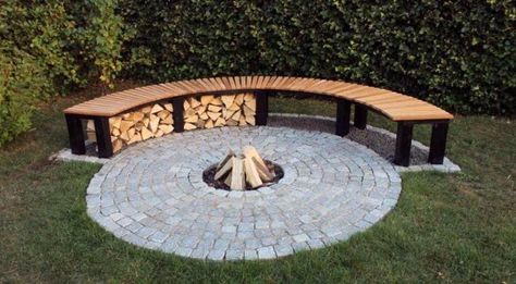 Top 60 Best Outdoor Fire Pit Seating Ideas - Backyard Designs Fire Pit Bench, Fire Pit Plans, Outdoor Fire Pit Seating, Design Per Patio, Fire Pit Seating Area, Pergola Diy, Outdoor Fire Pit Designs, Cool Fire Pits, Fire Pit Furniture