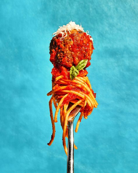 Spaghetti and meatball test shoot with Food Stylist Lauren Bloomberg. #pasta #spaghetti Meatball Food Photography, Pizza Place Photoshoot, Bold Food Photography, Pasta Product Photography, Spaghetti Photoshoot, Pistachio Ideas, Meatballs Photography, Pasta Photoshoot, Spaghetti Photography