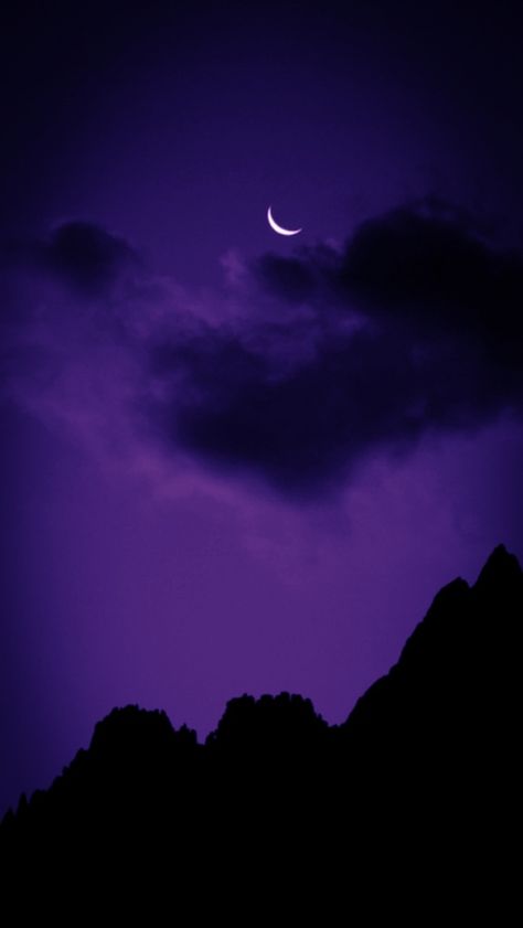 Iphone Wallpaper Stills Black, Purple Astethic Wallpapers, Black And Purple Homescreen, Purple Vibe Wallpaper, Purple And Black Aesthetic Wallpaper, Dark Purple Lockscreen, Dark Purple Vibes Aesthetic, Dark Violet Wallpaper, Dark Purple Wallpaper Aesthetic