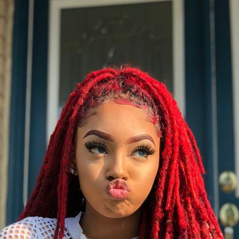 𝖕𝖗𝖎𝖓𝖈𝖊𝖘𝖘 on Instagram: "🎒" Red Eyebrows Black Women, Eyebrows Black Women, Red Eyebrows, Natural Glam Makeup, Eyebrow Makeup Tips, Natural Glam, Eyebrow Makeup, Glam Makeup, Makeup Tips