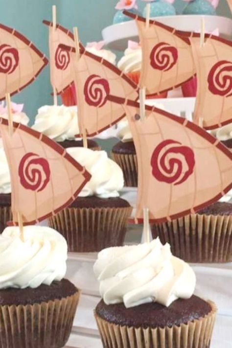 Moana Canoe, Moana Birthday Party Cake, Moana Cupcake Toppers, Disney Moana Birthday Party, Moana Cupcake, Moana Birthday Party Ideas, Luau Cake, Moana Birthday Cake, Moana Birthday Party Theme