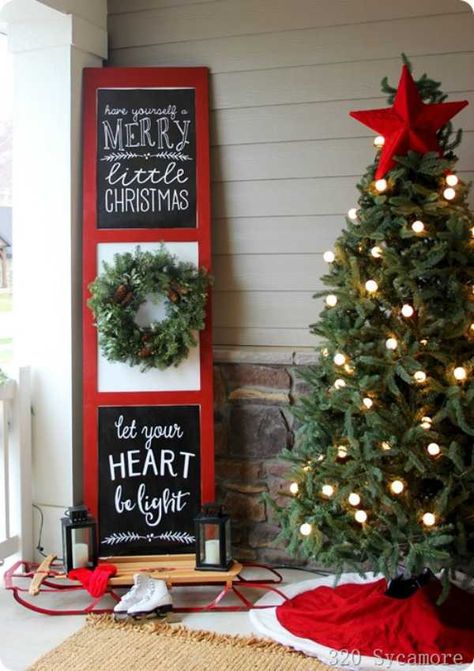 Porch Christmas Tree, Christmas Signs Diy, Dollar Tree Christmas Decor, Outside Christmas Decorations, Front Door Christmas Decorations, Red Christmas Decor, Plaid Christmas Decor, Country Christmas Decorations, Gold Christmas Decorations