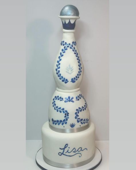 Amazing! When you are celebrating your birthday with your favorite Tequila! Happy Birthday Lisa! 🍾🎉#tequilaazulreposado #tequila #tequilareposado #customcakes #atxbakery #austin3dcakes #sculptedcakes #birthdaycake #austintexas #handpainted Clase Azul Cake, Happy Birthday Lisa, Sculpted Cakes, 3d Cakes, Custom Cakes, Cake Ideas, Tequila, Birthday Cake, Happy Birthday