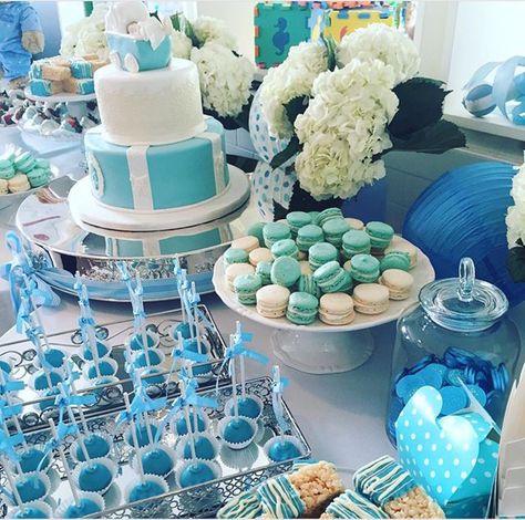 baby shower sweet table for my baby boy. baby blue blue and white made baby shower perfection!! beautiful day! Blue And White Treat Table, Light Blue Desert Table, Birthday Desert, Baby Shower Dessert, Baby Boy Birthday Cake, Rockstar Birthday Party, Baby Shower Sweets, Sweet Corner, Party Sweets