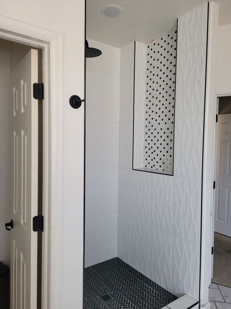 Black Framed Shower Door Tile, Black Tile Trim Bathroom, Shower Niche With Pencil Trim, White Tile Black Border Bathroom, Bullnose Tile Trim Shower Niche, Subway Tile Shower With Pencil Trim, Tile Edge, White Shower, Tile Trim