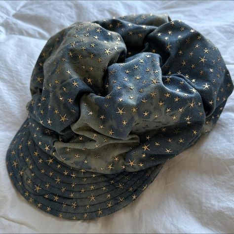 super y2K star denim newsboy hat 🌟 🗞️ Vietnamese... - Depop Y2k Hats, Y2k Hat, Nyc Clothes, Jean Hat, Y2k Star, Thrift Inspo, Y2k Accessories, Newsboy Hat, Love Hurts