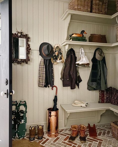 Winter Mudroom, Country Mudroom, Pantry Hill, Hot Whiskey, House Mudroom, Herringbone Brick Floor, Cottage Hallway, Boot Room Utility, Mudroom Cubbies