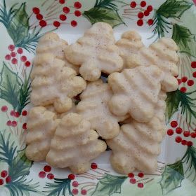 Happier Than A Pig In Mud: Egg Nog Glazed Spritz Cookies Icebox Fruit Cake Recipe, Icebox Fruitcake, Pecans Candied, Butter Spritz Cookies, Baked Bean Casserole, Cookie Press Recipes, Candied Cherries, Spritz Cookie, Trisha Yearwood Recipes