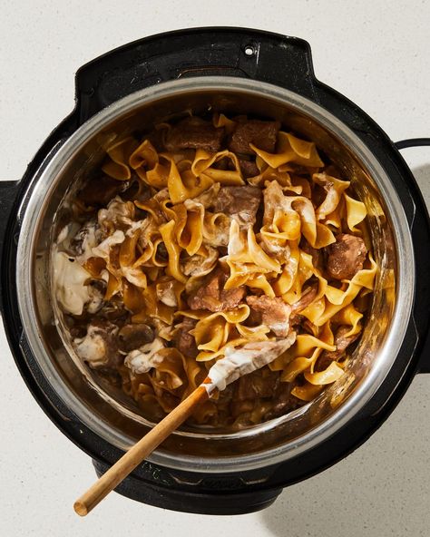 Recipe With Noodles, Instant Pot Beef Stroganoff, Beef Stroganoff Recipe, Sirloin Tips, Sour Cream Sauce, Sirloin Steak, Potted Beef, Stroganoff Recipe, Instant Pot Soup