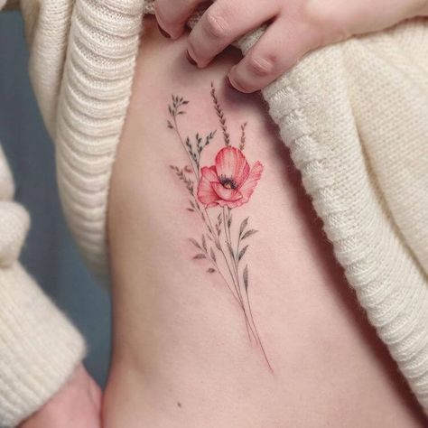 Book Tattoo Ideas For Women, Anemone Tattoo, Red Poppy Tattoo, Book Tattoo Ideas, Lotusblume Tattoo, Poppy Flower Tattoo, Carnation Tattoo, Poppy Tattoo, Red Anemone