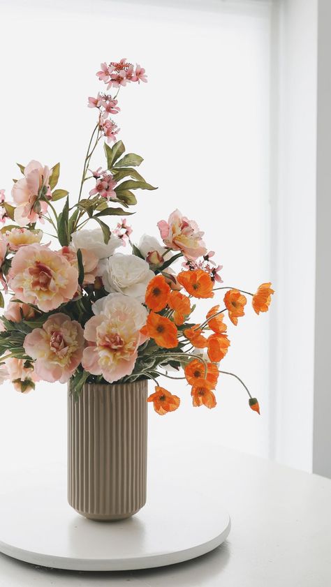 Afloral.com on Instagram: “Recreate this fan-favorite and shop the recipe at Afloral.com! ✨” Flower Centerpiece Ideas, Fake Flowers Arrangements, Origami Flower Bouquet, Floral Designs Arrangements, Paper Flower Centerpieces, Fake Flower Arrangements, Paper Flower Arrangements, Ranunculus Flowers, Paper Flower Wall Decor