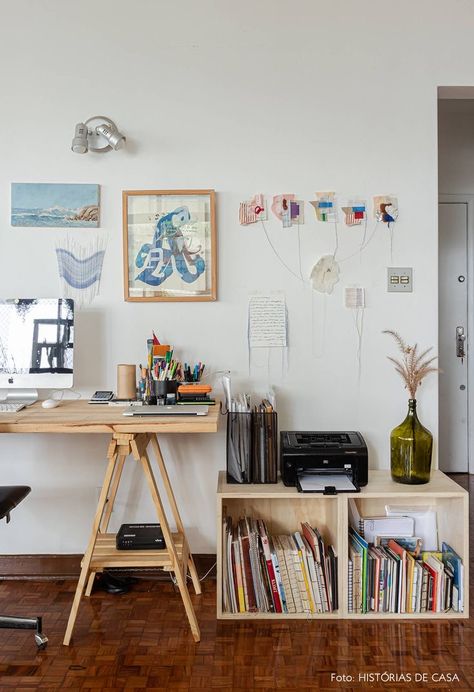 Art Room With Couch, At Home Design Studio, Graphic Designer Office Workspaces, Work From Home Workspace, Home Study Desk, Tables For Art Studio, Graphic Designer Working Desk, Office Studio Ideas, Graphic Designer Home Office