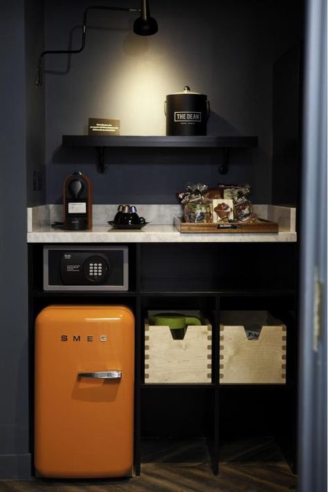 Hotel Minibar, Small Hotel Room, Mini Loft, Hotel Inspiration, Pantry Makeover, Home Coffee Stations, Contemporary Hotel, Hotel Room Design, Mini Bars