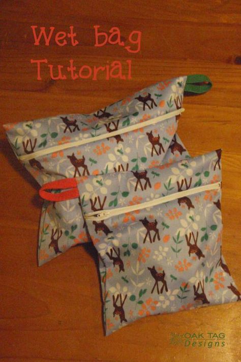 Wet bag tutorial - quick and easy, only needs a regular sewing machine :) Wet Bag Tutorials, Cloth Pad Pattern, Diy Cloth Diapers, Time Craft, Best Side Hustles, Wet Bags, Cloth Menstrual Pad, Wet Dry Bag, Sewing Circles