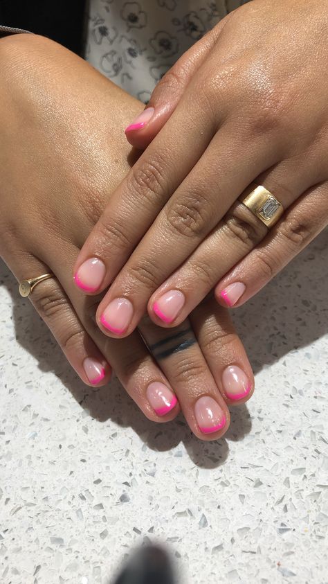 French Dip Tip Nails, Pink French Gel Manicure, Short Square Nail Designs French Tip, Gel Nail Designs Short Nails French Tip, Gel Nail Designs No Tips, Hot Pink French Tip Gel Nails, Gel Manicure Pink French Tip, Short Nail Designs Pink French, Short Nails Ideas Shellac