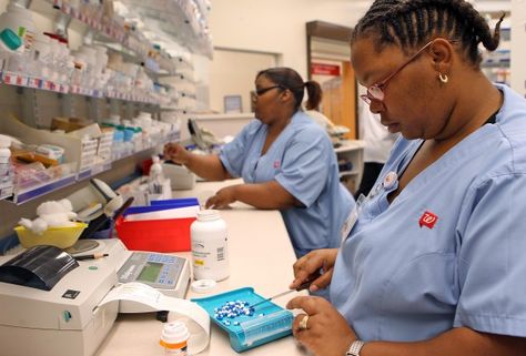 Express Scripts, Walgreens form new alliance : Business Walgreens Pharmacy Technician, Cvs Pharmacy, Schools Around The World, Pharmacy Technician, Pharmacy Tech, Tech Job, Sports Marketing, Sports Business, Secondary Education