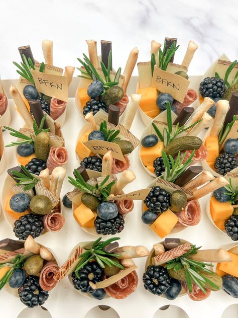 Hand Held Foods For Party, Fancy Catering, Fancy Charcuterie Board, Charcuterie Items, Charcuterie Cones, Individual Charcuterie, Charcuterie Display, Charcuterie Appetizers, Tea Party Sandwiches