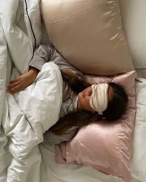 LENOITES on Instagram: "Don't disturb - I'm having my beauty sleep ✨💕  #sleepmask #lenoites #hellobeautifulyesyou" Sleep On Time Aesthetic, Quite Girls Aesthetic, Sleeping On Your Back, Sleep Asthetic Picture, Quality Sleep Aesthetic, Healthy Sleep Aesthetic, Sleeping In Aesthetic, Better Sleep Aesthetic, Early Sleep Aesthetic