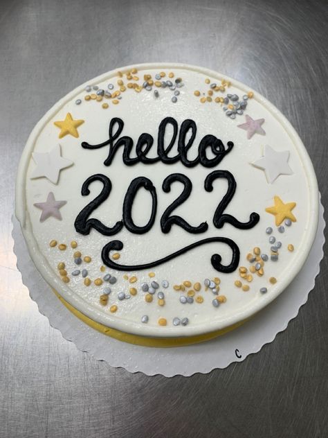 Happy New Years Cake Ideas, New Years Sheet Cake, New Years Cake Decorating Ideas, New Years Cookie Cake Ideas, New Years Cakes Ideas, New Years Eve Cakes, New Years Birthday Cake, New Year’s Eve Cake Ideas, New Years Cookie Cake