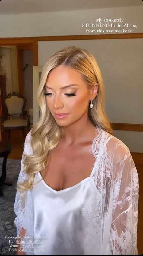 Bridesmaid Make Up Hooded Eyes, Blonde Bridesmaid Hairstyles, Wedding Makeup Looks Blonde, Bridal Makeup Inspo Natural, Neutral Glam Wedding Makeup Blue Eyes, Wedding Makeup For Brown Eyes And Blonde Hair, Bridal Makeup Looks Natural, Bridal Makeup Inspo Green Eyes, Soft Glam Makeup Blonde Hair