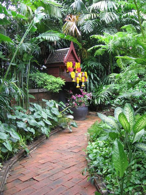 Bangkok, Thailand.  Jim Thompson House Garden. Garden Ideas Tropical, Thailand Garden, Thai Garden, Thailand Aesthetic, Jim Thompson House, Tropical Backyard Landscaping, Tropical Garden Ideas, Summer Scenery, Small Tropical Gardens