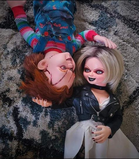 Pin en aaaa x Chucky Bride Of Chucky, Bride Of Chucky Tiffany, Chucky Pfp, Tiffany Bride Of Chucky, Chucky Bride, Chucky Tiffany, Tiffany Bride, Halloween Costumes 2022, Bride Of Chucky