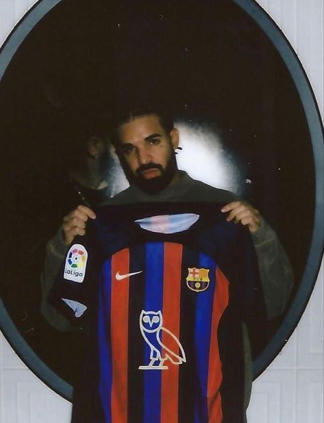 Best Soccer Celebrations, Ovo Owl Wallpaper, Ovo Outfit, Drake Owl, Ovo Owl, E92 335i, Football Aesthetic, Barcelona Shirt, Drake Photos