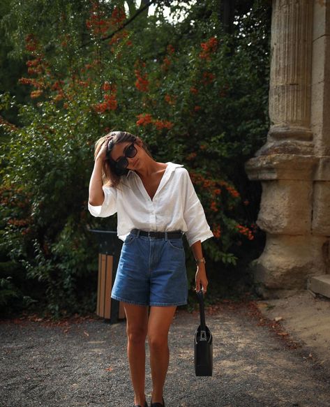 Denim Shorts Outfit Ideas, Denim Shorts Outfit Summer, Shorts Outfit Ideas, Linen Shirt Outfit, Tops Stylish, Brunch Outfits, Denim Shorts Outfit, Mum Fashion, Summer Shorts Outfits