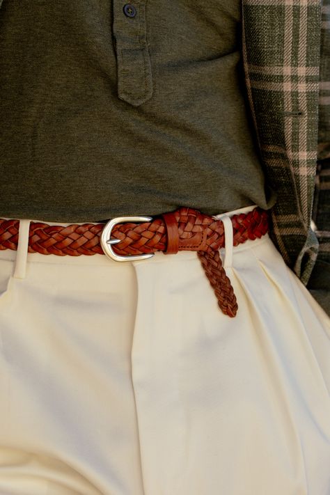 Elevate Your Style: Belts are more than just practical – they're a personal statement. Paired with the perfect shoes, they're the ultimate finishing touch for formal and casual outfits. #belts #menswearinspo #braidedbelt #leatherbelt #accessories #mensfashoion #baltzar.com #worldofbaltzar Mans Clothes, Outfit With Tie, 2024 Menswear, Polo Shirt Outfits, Smart Casual Menswear, Braided Leather Belt, Gq Style, Mens Outfit Inspiration, Personal Statement