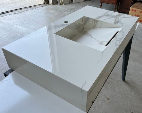 Polished Concrete Bathroom Sink - Etsy Spain Calacatta Bathroom, Polished Concrete Bathroom, Custom Bathroom Sink, Marble Sink Bathroom, Concrete Bathroom Sink, Powder Room Sink, Floating Sink, Porcelain Sinks, Custom Sinks