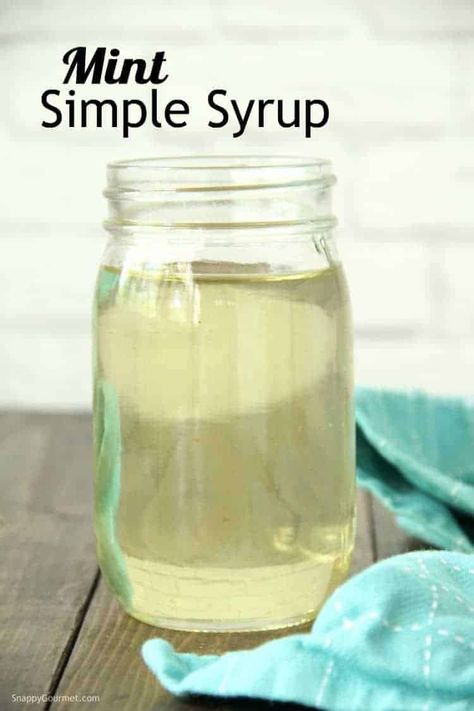 Mint Simple Syrup Recipe, Simple Syrup Recipe, Simple Syrup Cocktails, Mint Julep Recipe, Mint Drink, Mint Simple Syrup, Drink Syrups, Simple Syrup Recipes, Make Simple Syrup