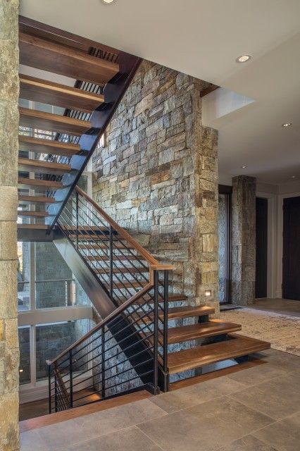 Multi Level Staircase, Modern Farmhouse Staircase, Landscape Hardscape, Ski House Decor, Rustic Staircase, Backyard Renovation, Modern Wooden House, Rustic Stairs, Farmhouse Architecture