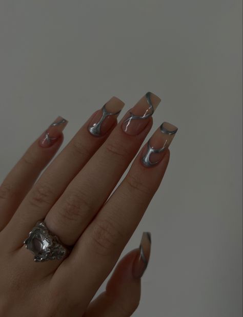 Aesthetic 
Silver nails 
Manicure 
Ring 
Chunky ring 
Silver ring
A hand 
Abstract nail
Nail design 
Nail idea  
Acrylic long nails
Metallic nails Trendy Nails Metallic, Nail Design Metallic, Nails 2023 Trends Silver, Silver Pattern Nails, Metallic Silver Nails Art Designs, Silver Chrome Swirl Nails, Silver Blob Nails, Silver Squiggle Nails, Silver Monochrome Nails