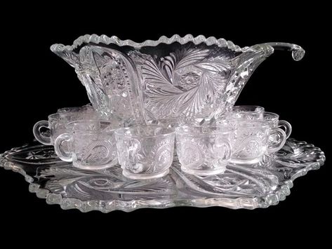 Galaxy Punch, Vintage Dishes Antiques, Vintage Glassware Antiques, Punch Bowl Set, Antique Dishes, Silver Bowl, Punch Bowls, Antique Glassware, Crystal Glassware