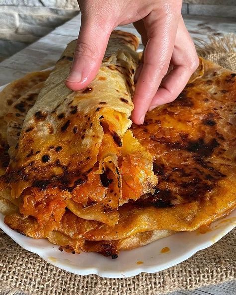 Tunisian Food, Healthy Food Habits, Algerian Recipes, Moroccan Food, Exotic Food, Cooking Recipes Desserts, African Food, Food Obsession, International Recipes