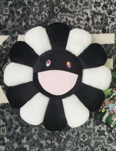 Takashi Murakami Flower, Flower Plush, Kawaii Valentine, Murakami Flower, Flower Cushion, Fox Stuffed Animal, Sunflower Pillow, Takashi Murakami, Cute Bedroom Decor