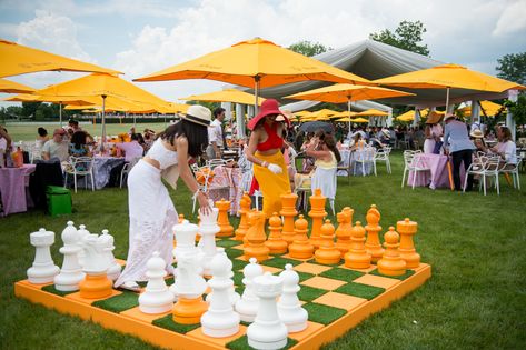 Giant chess board, veuve clicquot polo classic, overland entertainment Veuve Cliquot, Giant Chess, Veuve Clicquot Polo Classic, Event Games, Best Champagne, Chic Sweatshirt, Experiential Marketing, Polo Classic, Event Activities