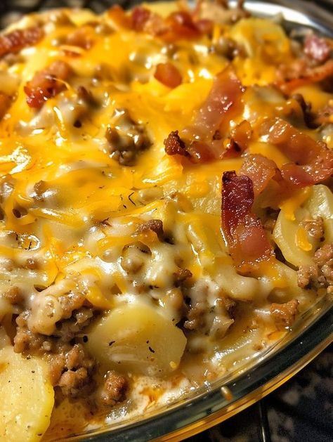 Boxed Scalloped Potatoes And Ground Beef, Box Scalloped Potatoes Recipes, Boxed Scalloped Potatoes Recipes, Scallop Potatoes, Scalloped Potato Casserole, Mini Crockpot Recipes, Scalloped Potatoes Easy, Beef Potatoes, Cream Of Potato Soup