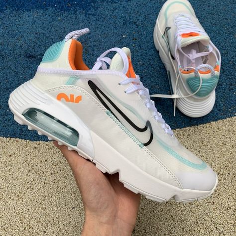 Shoe Plug, Shoe Goals, Sport Shoes Design, Nike Air Max 2090, Air Max 2090, Fresh Shoes, Sport Shoes Women, Nike Basketball Shoes, Hype Shoes