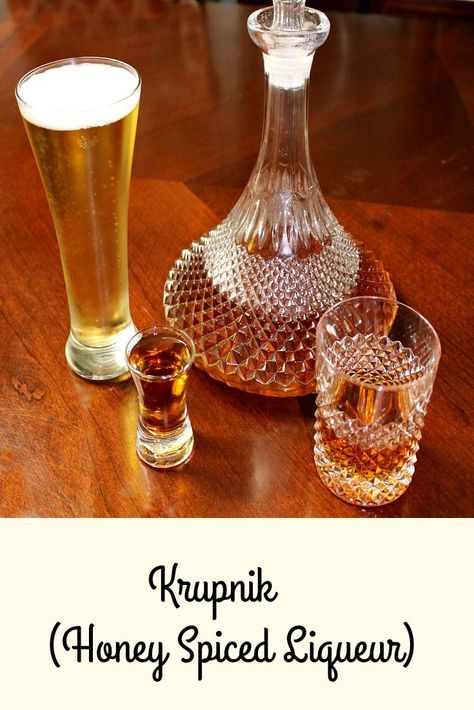 A Krupnik (Honey Spiced Liqueur) Recipe with a twist, it makes a great holiday gift perfect for drinking all year long. Polish Cocktails, Krupnikas Recipe, Honey Liqueur Recipe, Krupnik Recipe, Honey Liquor, Liqueur Recipes, Making Drinks, Witch Apothecary, Watermelon Punch