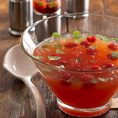 Raspberry-Mojito Punch Mojito Punch, Fun Holiday Drinks, Raspberry Mojito, Party Food And Drinks, Punch Recipes, Holiday Drinks, Christmas Drinks, Party Drinks, Refreshing Drinks