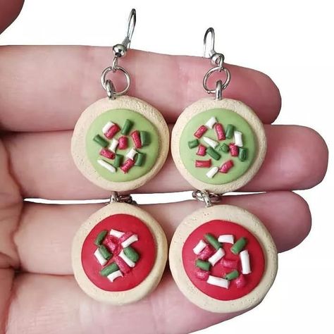 Clay Earrings Christmas, Food Polymer Clay, Polymer Clay Kunst, Cookie Earrings, Diy Earrings Polymer Clay, Christmas Clay, Polymer Clay Christmas, Poly Clay, Polymer Clay Diy