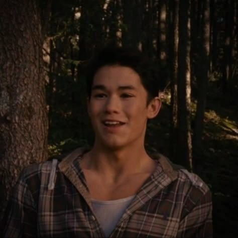 Seth Clearwater, Twilight Wolf Pack, Twilight Jacob, Beast Film, Pediatric Medicine, Twilight Wolf, Booboo Stewart, Team Jacob, Vampires And Werewolves