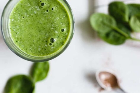 green-juice Mom Exhaustion, Green Powder Drink, Breakfast Ideas Without Eggs, Juicing Recipes For Health, Constipation Smoothie, High Fiber Smoothies, Fiber Smoothie, Juicing Recipes For Beginners, Fresh Juice Recipes