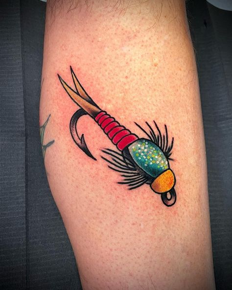 Lure Tattoo, Fishing Lure Tattoo, American Traditional Tattoo Design, Fishing Tattoos, Fly Fishing Tattoo, Tattoo Fly, Fishing Tattoo, Tattoo Design For Women, Hook Tattoos