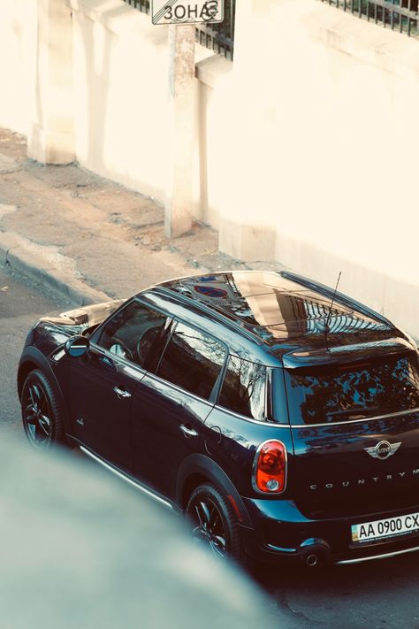 All Black Mini Cooper Countryman, Black Mini Countryman, Mini Cooper Countryman Black, Mini Countryman Black, Mini Cooper 4 Door Aesthetic, Mini Countryman 2024, Mini Cooper Countryman Aesthetic, Black Mini Cooper Aesthetic, Mini Cooper Suv