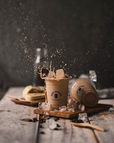 Food Photography Composition, Coffee Shop Photography, Coffee Shot, Food Art Photography, Coffee Shop Aesthetic, French Roast, Food Photography Inspiration, Food Photography Tips, Coffee Pictures