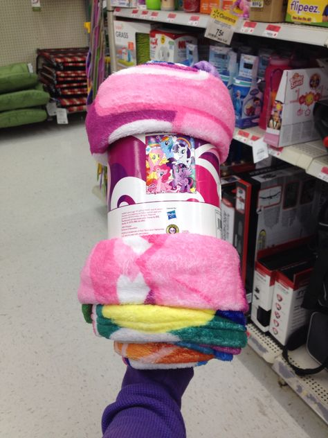 My little pony blanket @ Walmart Mlp Blanket, Blanket Walmart, My Little Pony Blanket, My Little Pony Bedroom, Soft Kidcore Aesthetic, Pony Birthday Party, Bouncy Balls, Pony Birthday, My Lil Pony